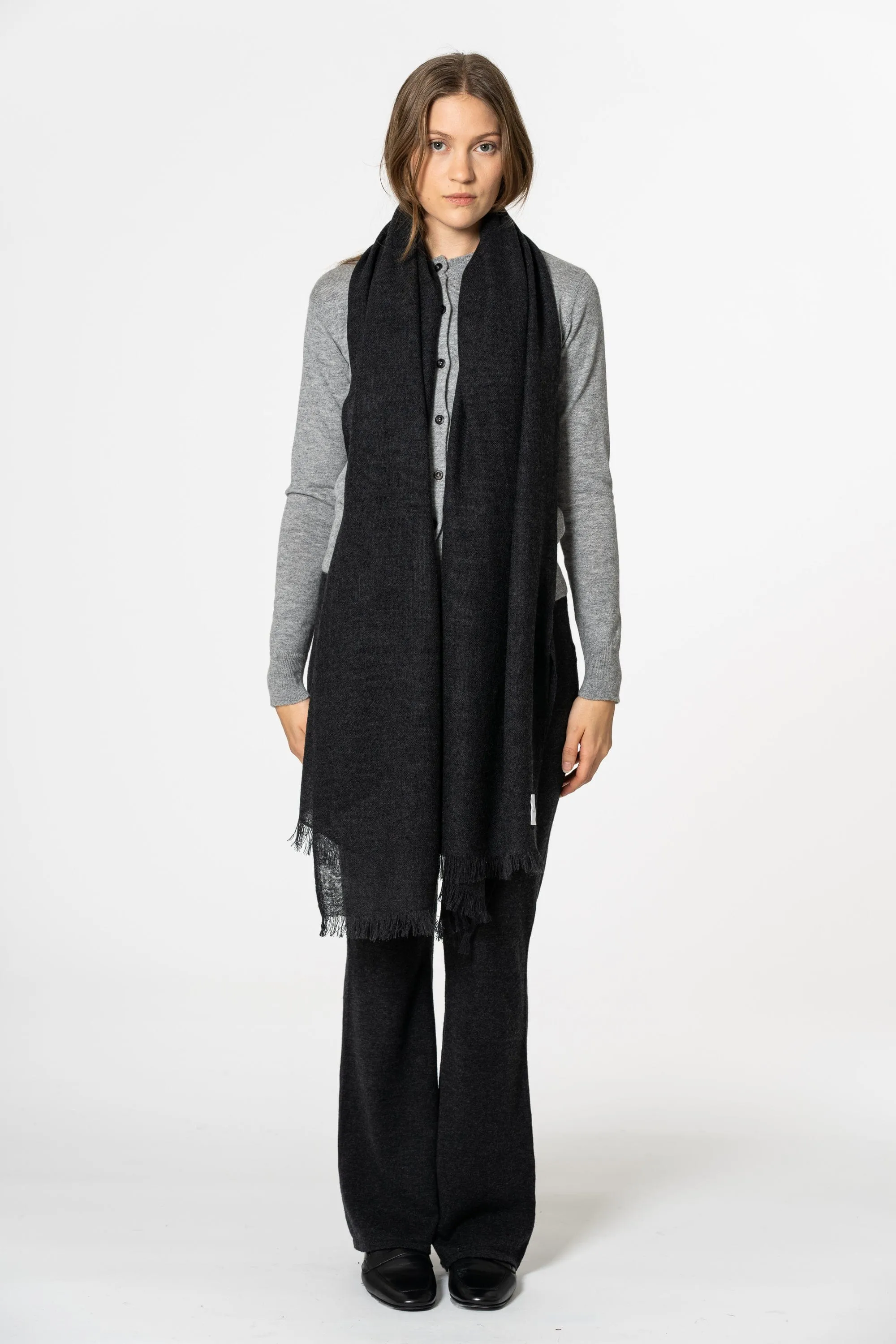 Dinadi Merino Woven Scarf - Onyx Grey