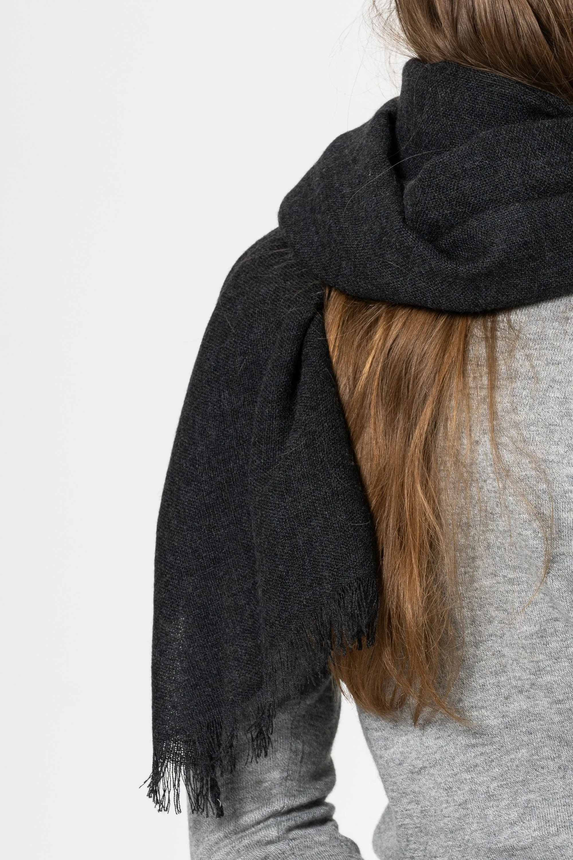 Dinadi Merino Woven Scarf - Onyx Grey