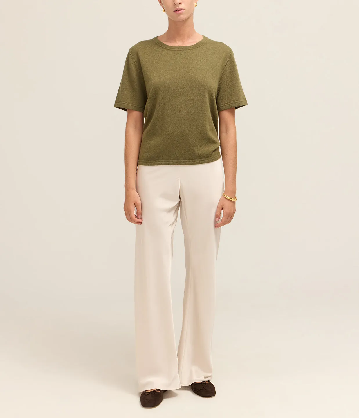 Round Neck Cashmere Blend T-Shirt in Khaki